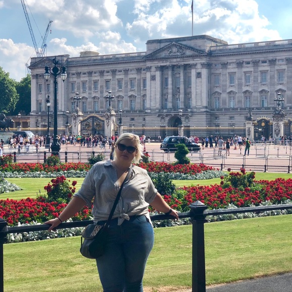 Meet your Posher, Sam - Picture 1 of 1